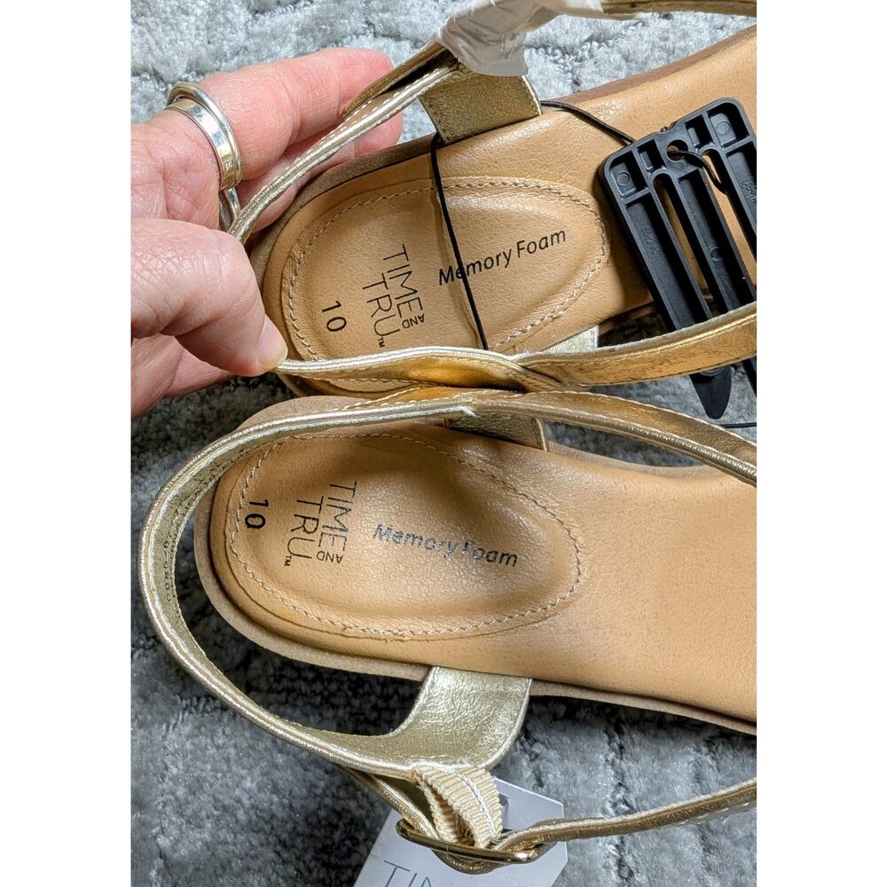 Time And Tru Gold Peep Toe Sandals WOMENS 10 NWT slingback formal wedge heels - Picture 9 of 10
